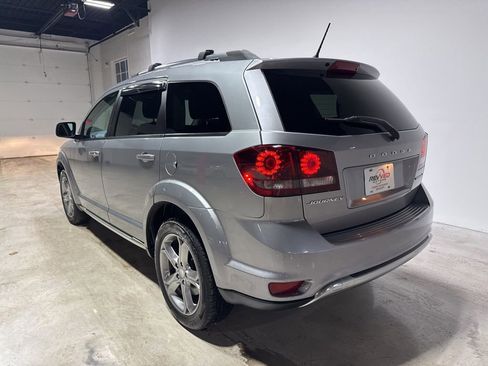 Used 2017 Dodge Journey Crossroad FWD image 5