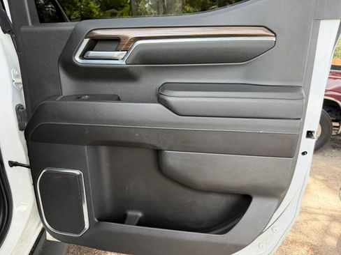 Used 2023 Chevrolet Silverado 1500 RST RWD image 40