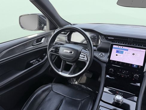 Used 2021 Jeep Grand Cherokee L Overland w/ Trailer Tow Package image 42