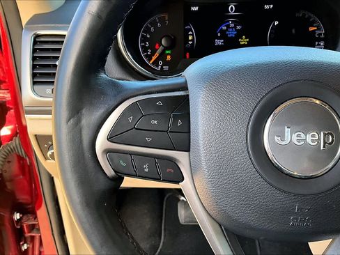 Used 2021 Jeep Grand Cherokee Limited image 23