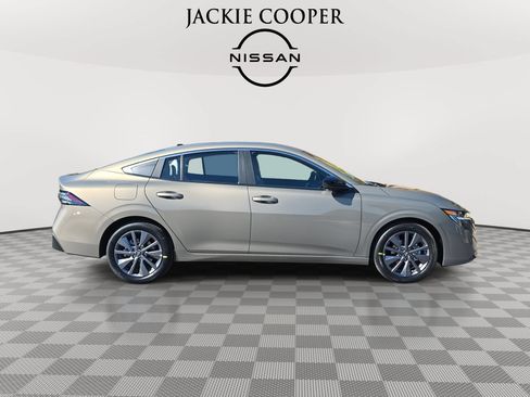 New 2026 Nissan Sentra SL w/ Floor Mat Package FWD image 4