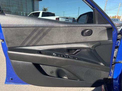 Used 2023 Hyundai Elantra N Base image 10