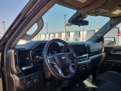Used 2023 Chevrolet Silverado 1500 LT w/ Safety Package RWD image 10