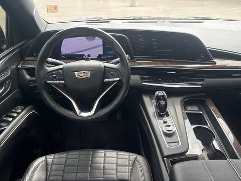 Used 2024 Cadillac Escalade Sport Platinum w/ LPO, ONYX Package AWD/4WD image 11