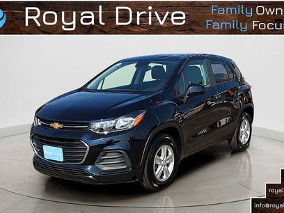 Used 2022 Chevrolet Trax LS w/ Tint and Cruise Package