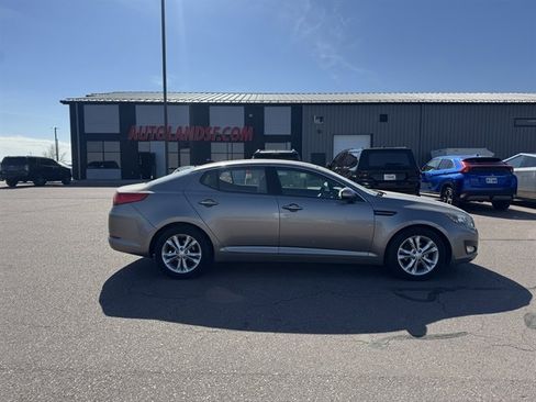 Used 2013 Kia Optima EX w/ Premium Pkg image 4
