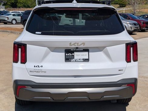 Used 2024 Kia Sorento X-Line EX AWD/4WD image 8