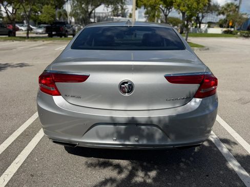 Used 2018 Buick LaCrosse Essence FWD image 6