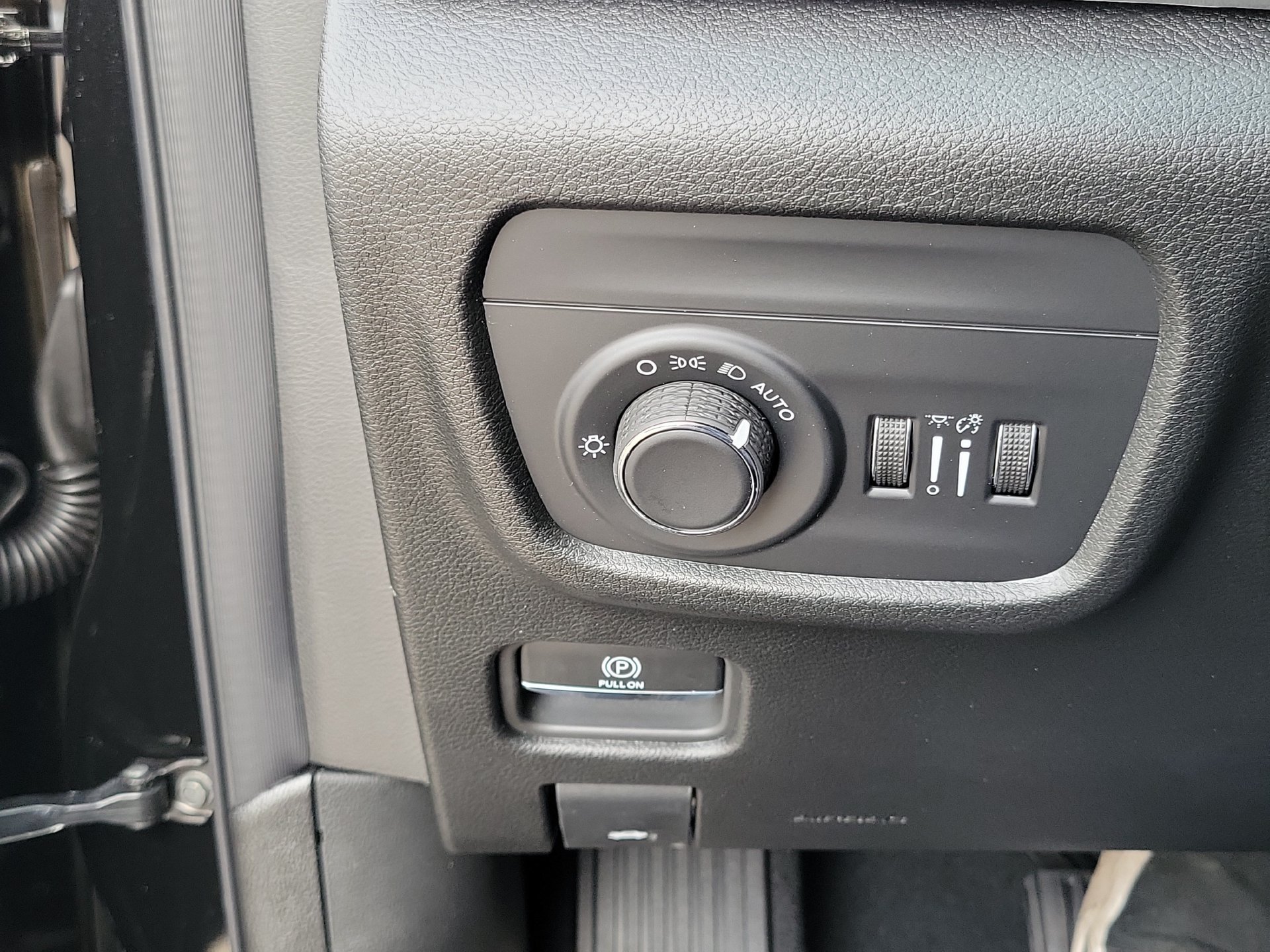 New 2026 Jeep Grand Cherokee L 4WD image 8