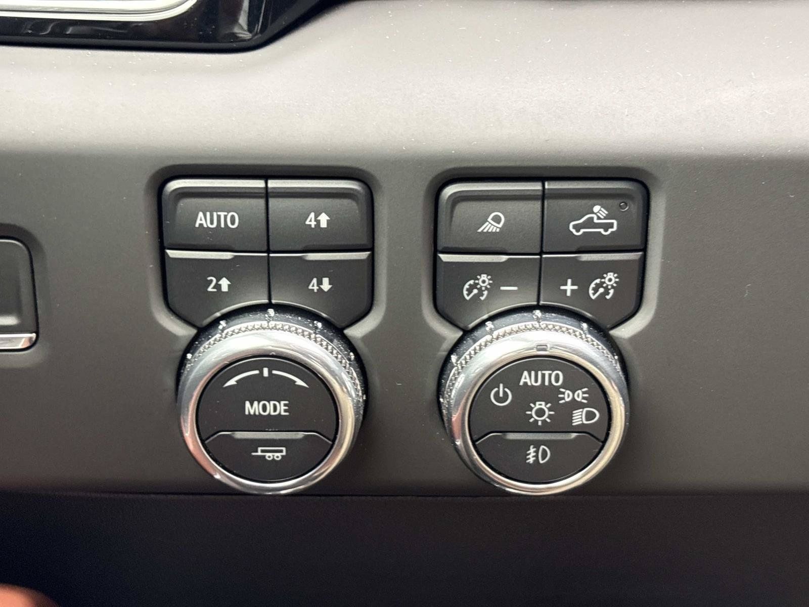 Used 2025 GMC Sierra 2500 Denali Ultimate AWD/4WD image 22