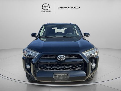 Used 2016 Toyota 4Runner SR5 image 2