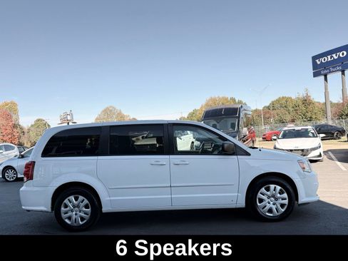 Used 2016 Dodge Grand Caravan SE w/ Quick Order Package 29E SE image 6