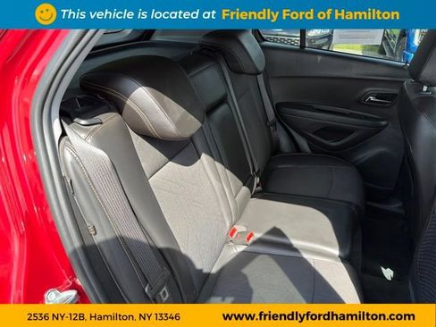 Used 2020 Chevrolet Trax LT w/ Driver Confidence Package AWD/4WD image 40