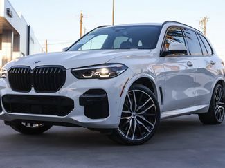 Used 2022 BMW X5 M50i AWD/4WD video 1