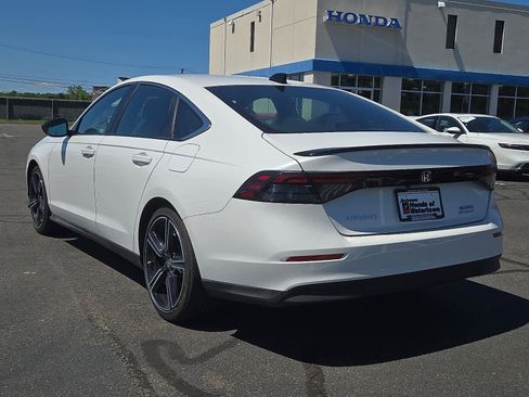 Used 2024 Honda Accord Sport image 7