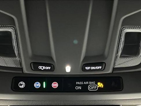 Used 2024 Chevrolet Silverado 2500 LT AWD/4WD image 15