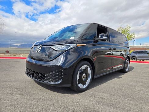 New 2025 Volkswagen ID. Buzz Pro S Plus RWD image 2
