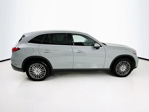 Used 2026 Mercedes-Benz GLC 300 image 9