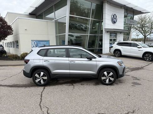 New 2026 Volkswagen Taos S image 10