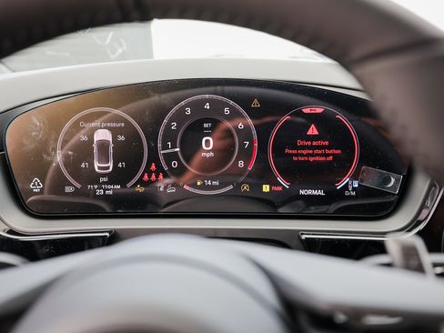 New 2026 Porsche Cayenne GTS image 15