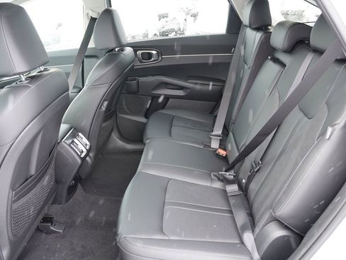 New 2026 Kia Sorento S image 11