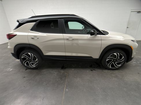 New 2026 Chevrolet TrailBlazer RS w/ Convenience Package FWD image 10