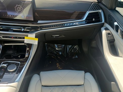 New 2026 BMW X5 xDrive40i w/ Climate Comfort Package image 15