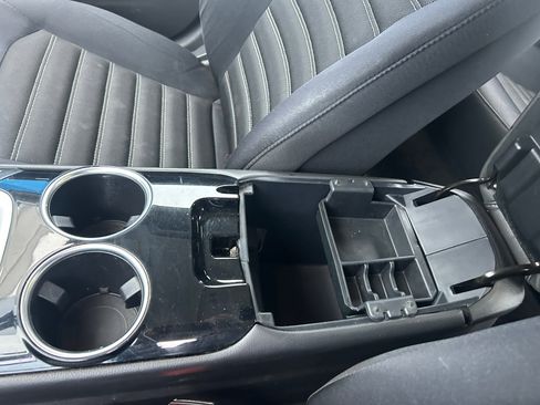 Used 2013 Ford Fusion SE image 24