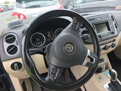 Used 2016 Volkswagen Tiguan S FWD image 6