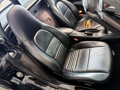 Used 2000 Porsche Boxster RWD image 24