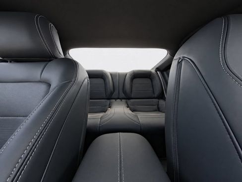 Used 2025 Ford Mustang GT Premium RWD image 16