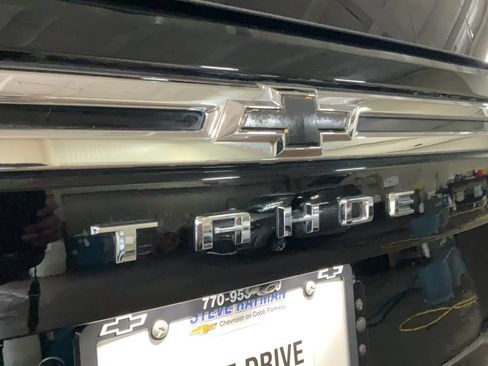 Used 2023 Chevrolet Tahoe LT w/ Luxury Package RWD image 28