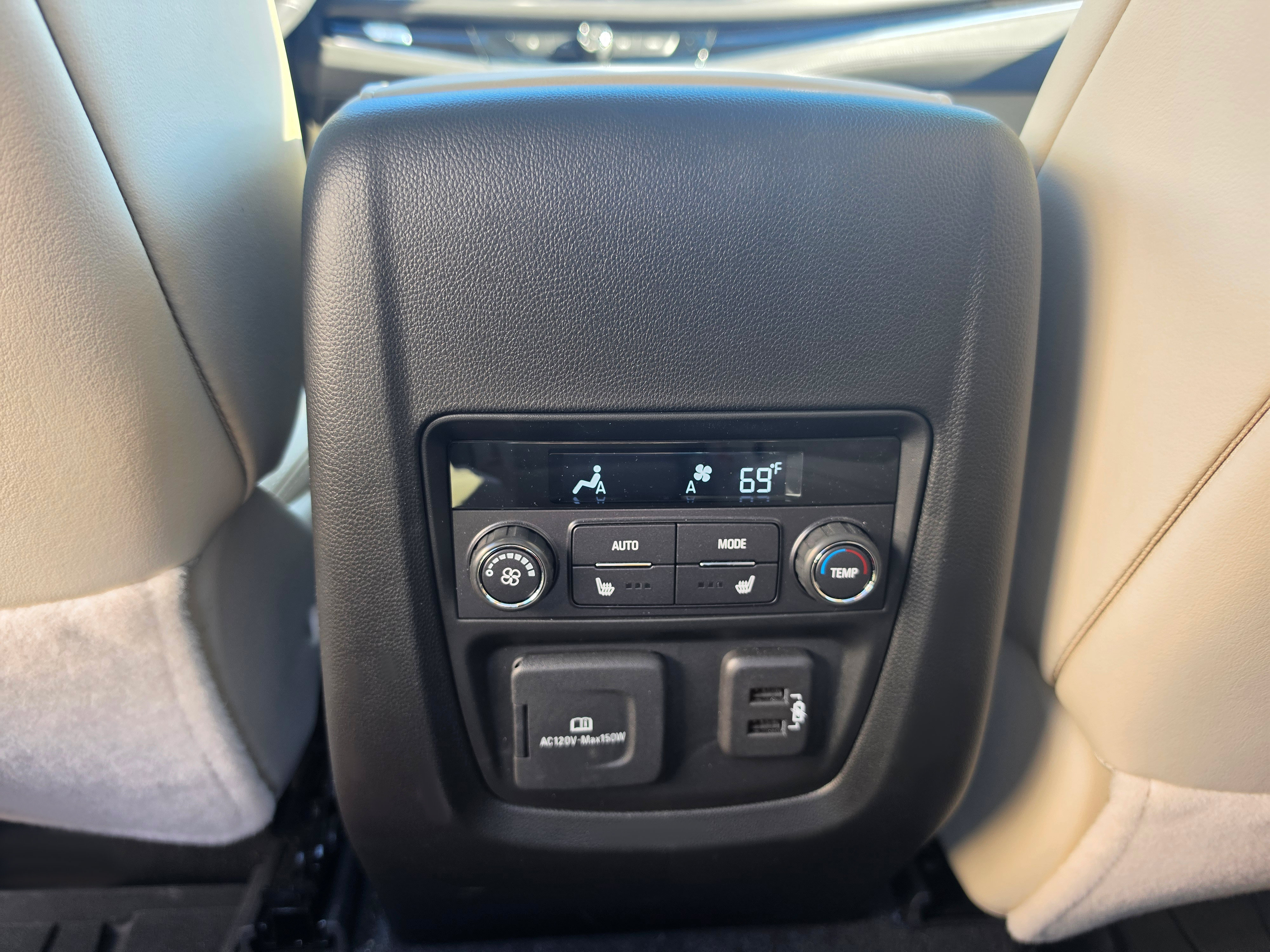 Used 2024 Buick Enclave Avenir AWD/4WD image 17