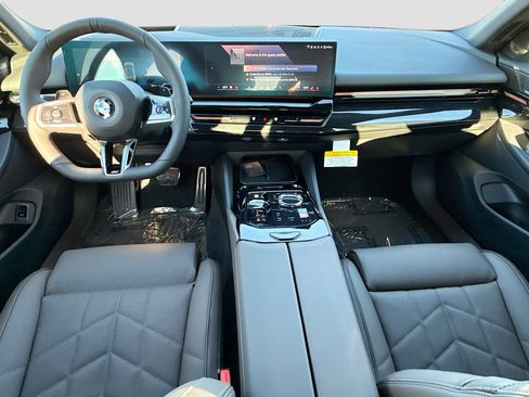 New 2026 BMW 530i w/ Executive Package image 17