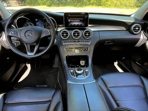 Used 2017 Mercedes-Benz C 300 Sedan image 7