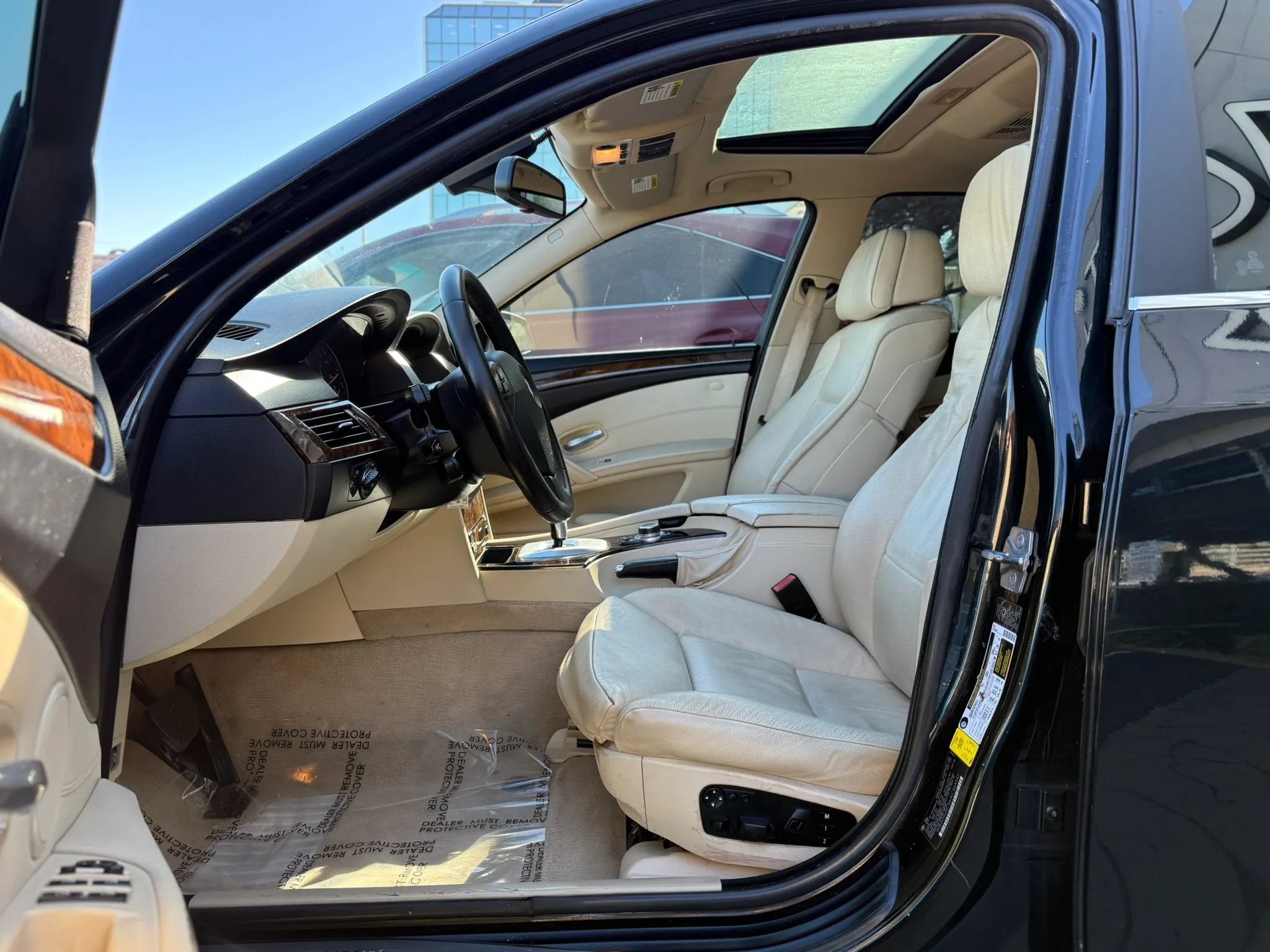 Used 2010 BMW 528i Sedan RWD image 9
