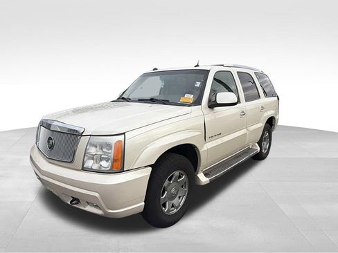 Used 2005 Cadillac Escalade AWD image 5