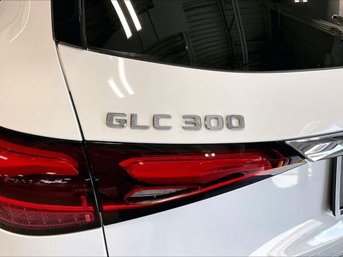 Used 2023 Mercedes-Benz GLC 300 4MATIC image 31