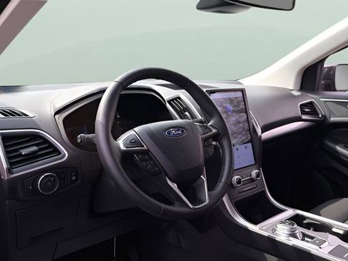 Used 2024 Ford Edge SEL w/ Convenience Package AWD/4WD image 11