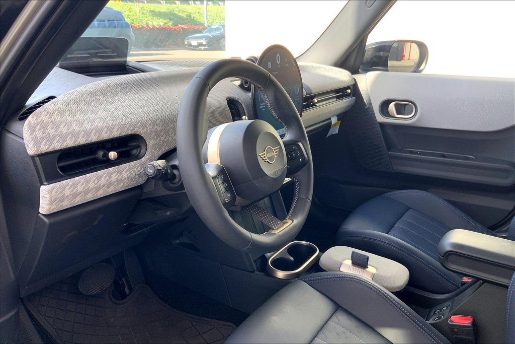 Certified 2025 MINI Cooper S FWD image 16