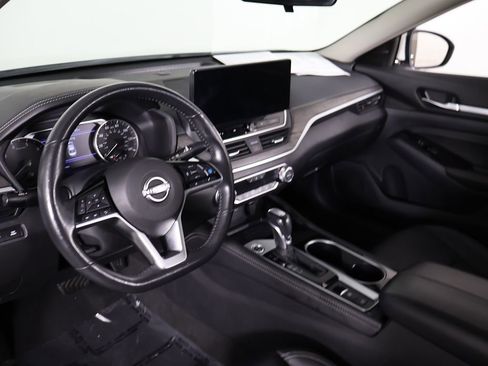 Used 2023 Nissan Altima 2.5 SL AWD/4WD image 28