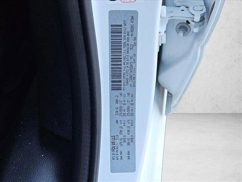 Used 2019 RAM 1500 Big Horn image 22