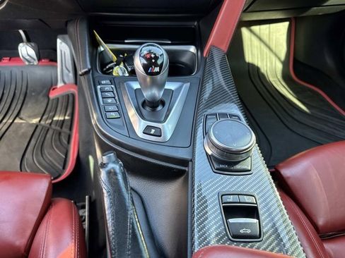 Used 2019 BMW M4 Convertible w/ Competition Package image 27