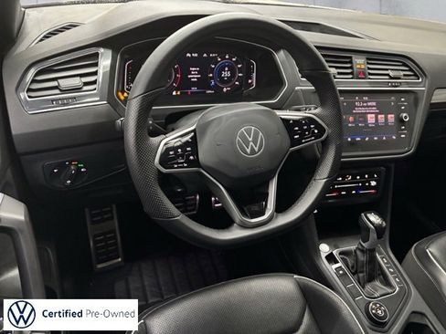 Used 2022 Volkswagen Tiguan SEL R-Line image 17