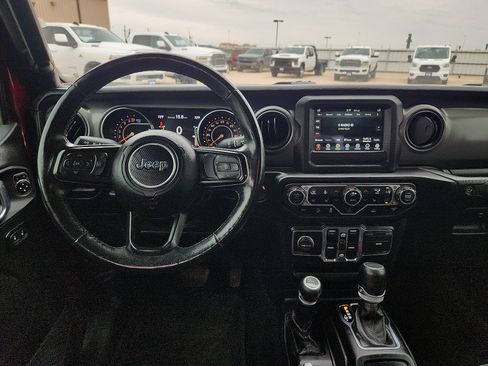Used 2022 Jeep Gladiator Sport AWD/4WD image 10