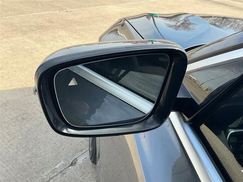 Used 2020 BMW 330i Sedan w/ Premium Package image 14