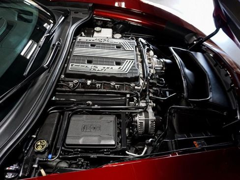 Used 2018 Chevrolet Corvette Z06 RWD image 12