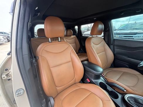 Used 2015 Kia Soul ! w/ Sun & Sound Package FWD image 29