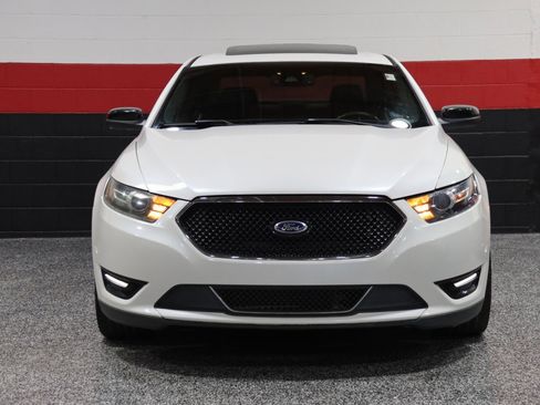 Used 2013 Ford Taurus SHO image 11
