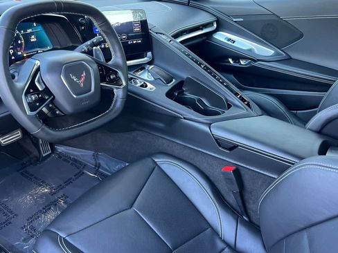 Used 2023 Chevrolet Corvette Stingray Coupe w/ Z51 Performance Package image 12